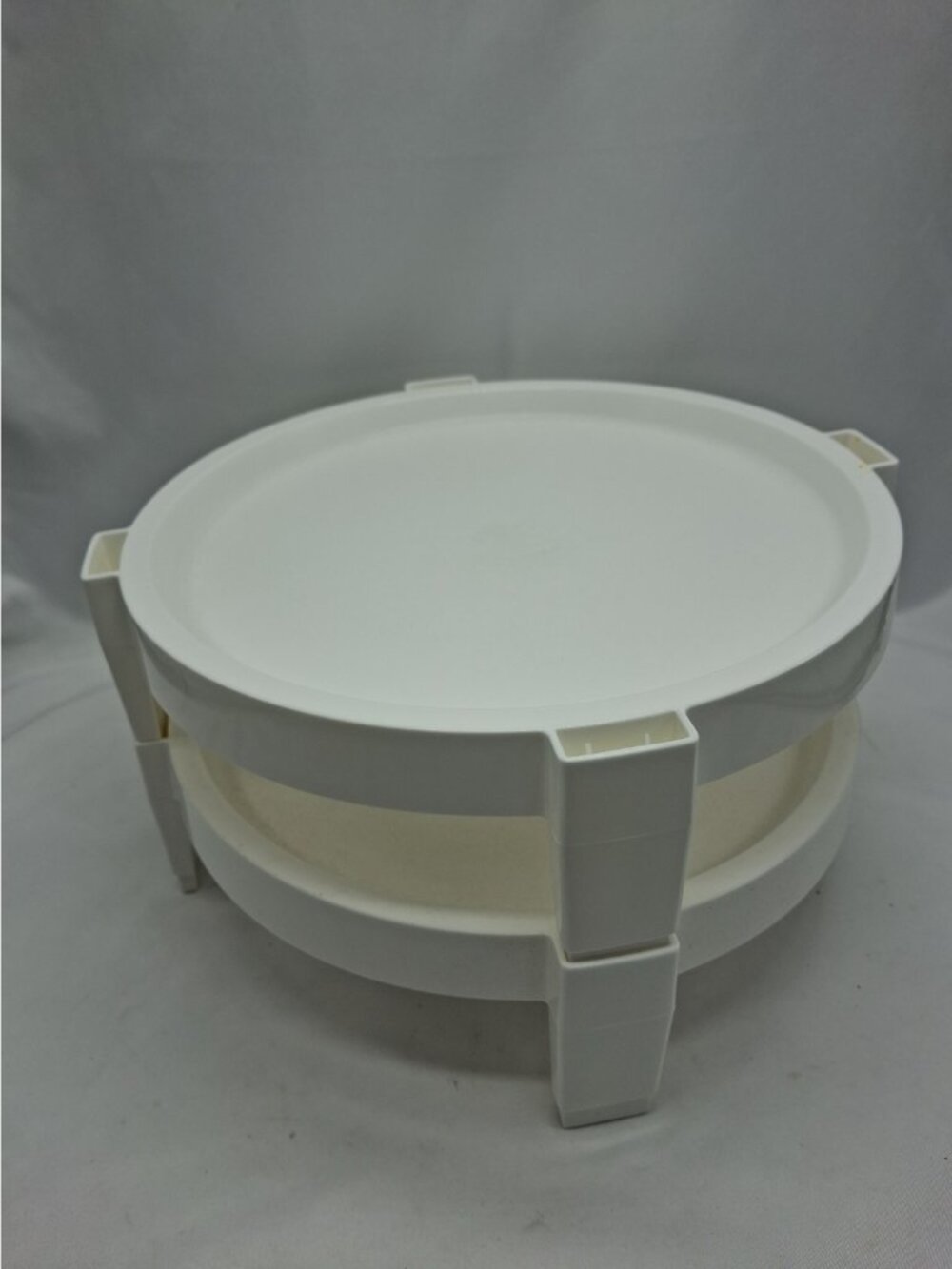Set of 2 Tupperware Divide-A-Rack Pie Stacker  1866 Cake Saver Holder White VTG